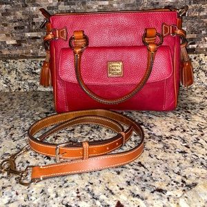 Dooney & Bourke purse. Authentic, never been used.